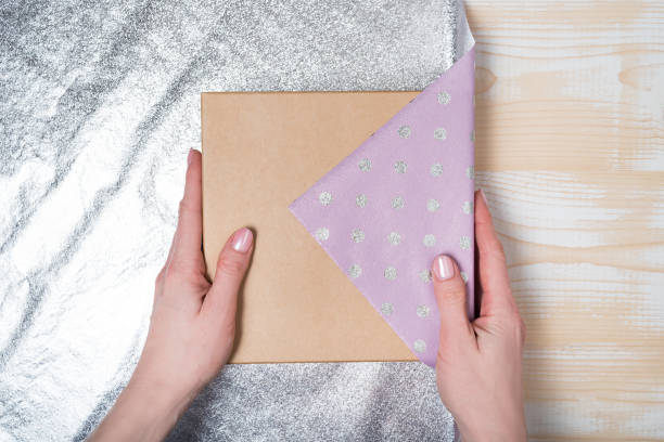 How to make a folded paper gift box